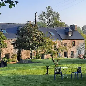Bed & Breakfast L'eau Qui Dort - Et Tables D'hotes, Pleslin-Trigavou